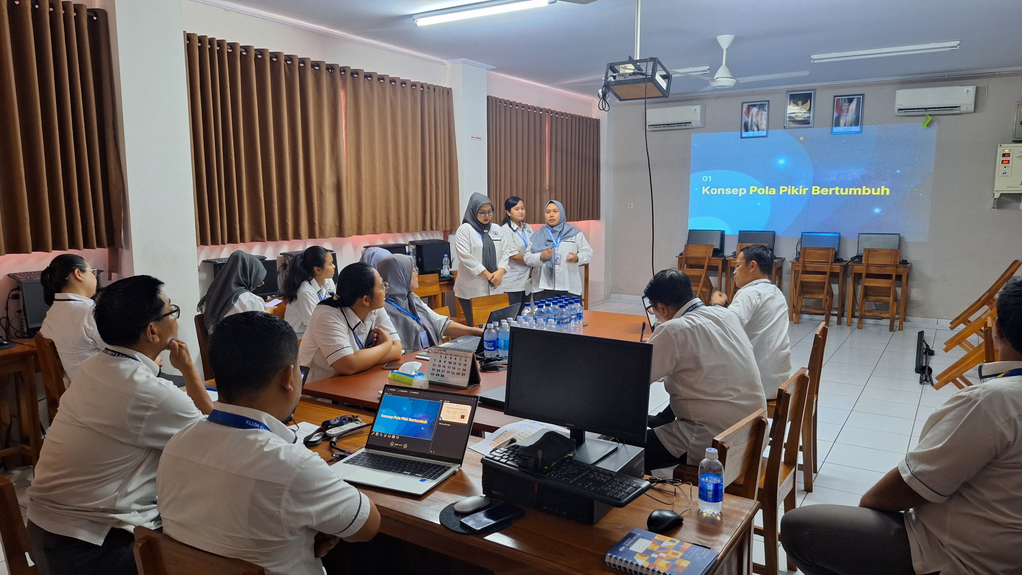 Pelatihan Pembelajaran Mendalam